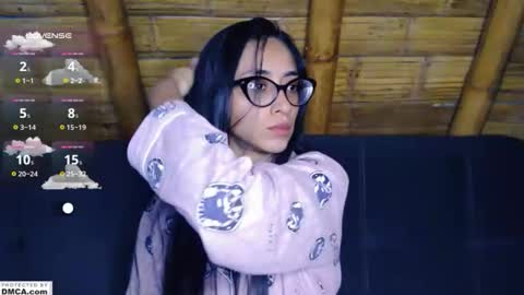 miss ari  online show from May 8, 10:09 am