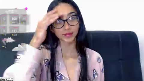 Snapshot of cutte_kitty_ chatting on June 28, 11:22 pm miss ari online show from June 28, 11:22 pm