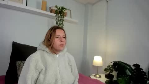 Laura online show from March 19, 11:03 am