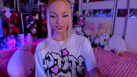 Nora online show from March 10, 12:40 am