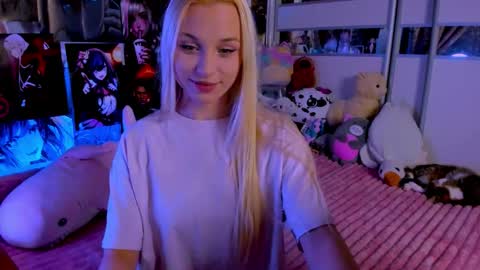 Nora online show from September 16, 8:21 pm