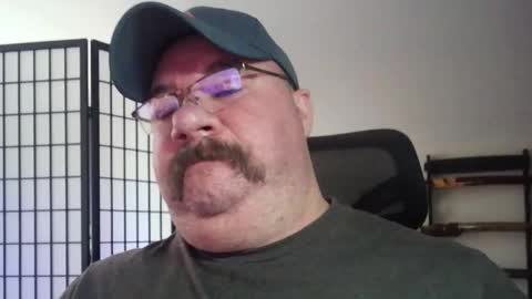 Bubba Bull online show from December 16, 12:26 am