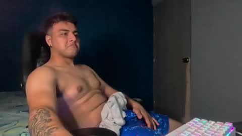 Snapshot of cyakgc chatting on December 4, 7:39 am Hayder online show from December 4, 7:39 am