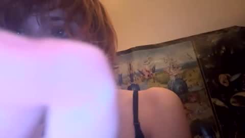 Snapshot of cyan11224 chatting on December 2, 8:30 am sydney start online show from December 2, 8:30 am