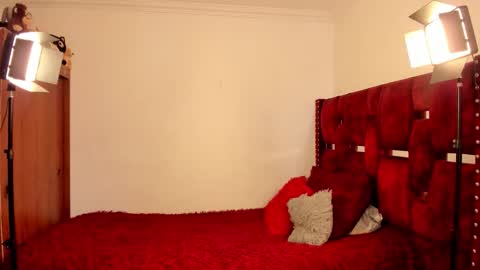 Snapshot of cyber_novaa chatting on December 1, 6:46 pm CYBER NOVAA online show from December 1, 6:46 pm