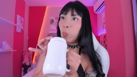 Snapshot of cyberdoll1 chatting on July 22, 4:37 am cyberdoll1 online show from July 22, 4:37 am