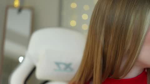 Snapshot of cyberheart_ chatting on January 18, 3:49 pm EMILY online show from January 18, 3:49 pm