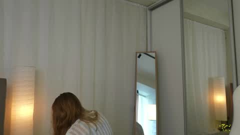 Snapshot of cyberheart_ chatting on January 25, 11:34 am EMILY online show from January 25, 11:34 am