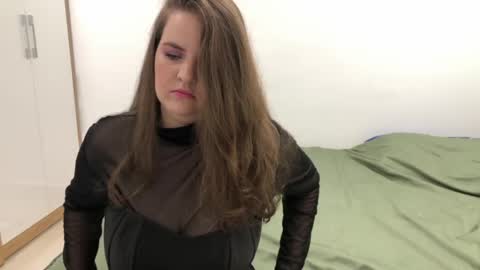 Cynthia online show from May 15, 12:12 pm