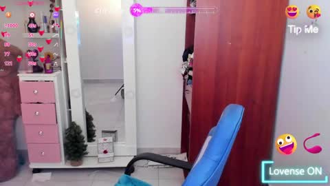Cynthia online show from May 23, 1:37 pm