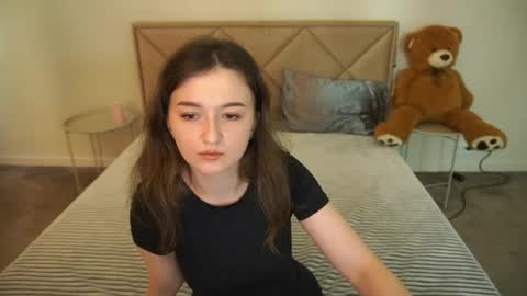 Cyrena online show from May 27, 5:48 am