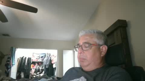 Snapshot of czar1974 chatting on October 12, 8:52 pm czar1974 online show from October 12, 8:52 pm