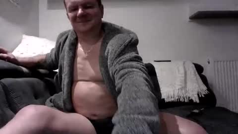 Snapshot of czerbis chatting on December 17, 9:16 pm czerbis online show from December 17, 9:16 pm