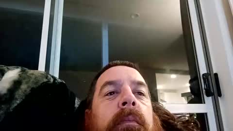 Snapshot of d1988 chatting on December 2, 9:25 am D online show from December 2, 9:25 am