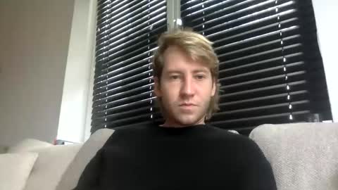d3nnis_123 online show from October 20, 7:31 am