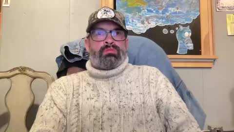 Snapshot of d4ddy858 chatting on October 18, 3:31 am d4ddy858 online show from October 18, 3:31 am