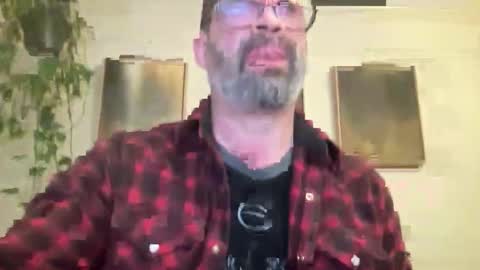 Snapshot of d4ddy858 chatting on February 24, 3:37 am d4ddy858 online show from February 24, 3:37 am