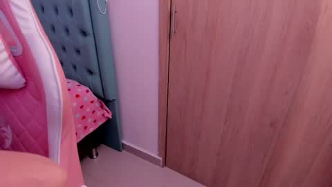 darling online show from November 6, 6:58 am