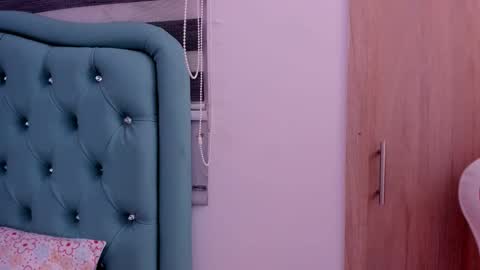 darling online show from December 17, 8:31 am