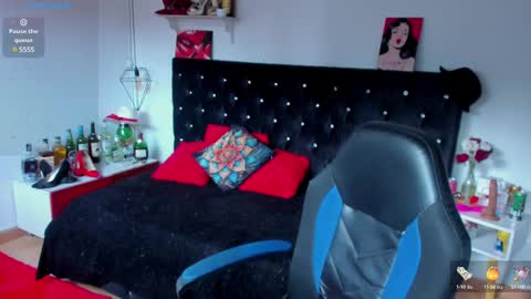 Mia  online show from February 13, 12:32 pm