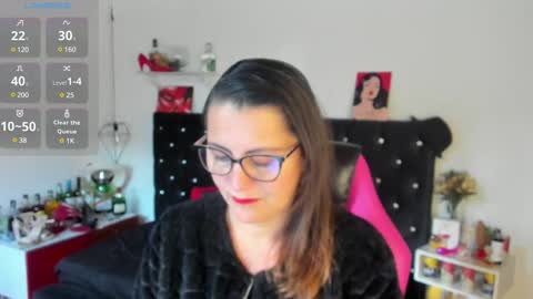 Mia  online show from February 18, 12:17 pm