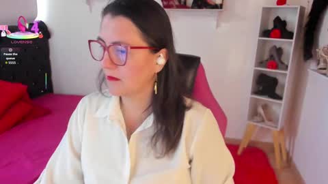 Mia  online show from September 14, 12:04 pm