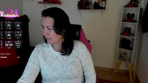 Mia  online show from September 20, 11:28 pm