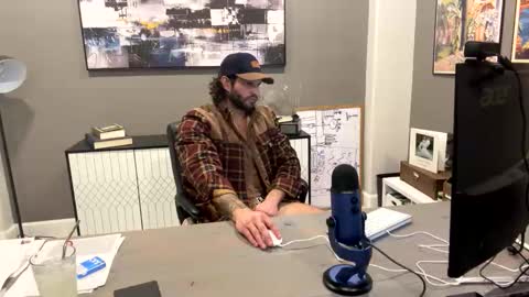 Snapshot of d_michael12 chatting on February 25, 4:11 am David Michael online show from February 25, 4:11 am