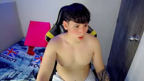 teddy online show from February 25, 3:16 am