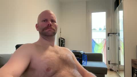 Snapshot of da_flows chatting on April 3, 4:27 pm da_flows online show from April 3, 4:27 pm