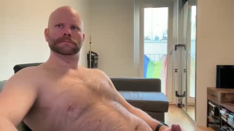 Snapshot of da_flows chatting on April 7, 4:40 pm da_flows online show from April 7, 4:40 pm