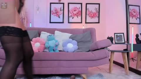 Daniela  online show from June 5, 12:00 pm