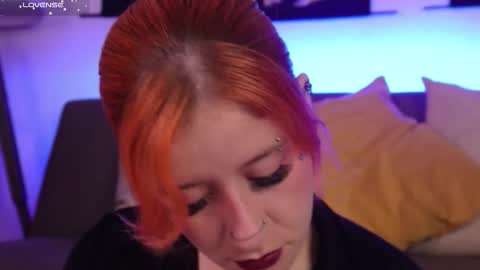 Snapshot of daarlene chatting on November 8, 10:48 am Darlene online show from November 8, 10:48 am