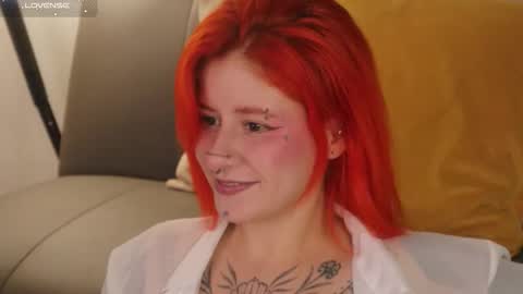 Snapshot of daarlene chatting on January 12, 10:42 am Darlene online show from January 12, 10:42 am