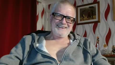 Brian ... online show from March 5, 9:11 pm
