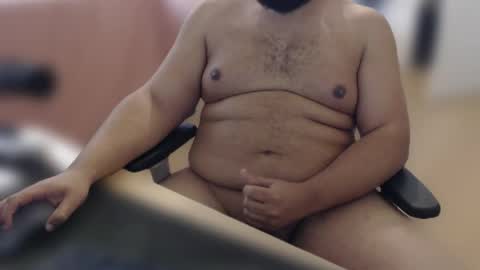 Snapshot of daddy_b34r chatting on May 14, 10:55 am Daddy Bear Papa Ours online show from May 14, 10:55 am