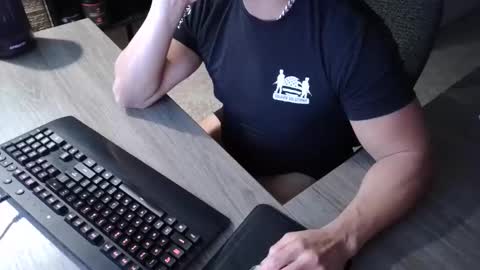 daddydilf4you online show from January 16, 4:38 am