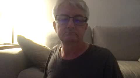 Snapshot of daddymike92883_1 chatting on December 30, 9:05 am daddymike92883_1 online show from December 30, 9:05 am