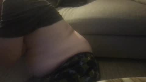 Snapshot of daddymike92883_1 chatting on February 5, 12:27 pm daddymike92883_1 online show from February 5, 12:27 pm