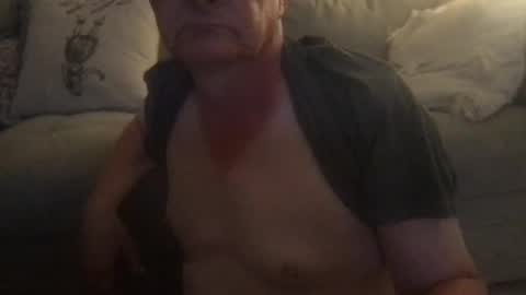 Snapshot of daddymike92883_1 chatting on February 11, 8:48 am daddymike92883_1 online show from February 11, 8:48 am