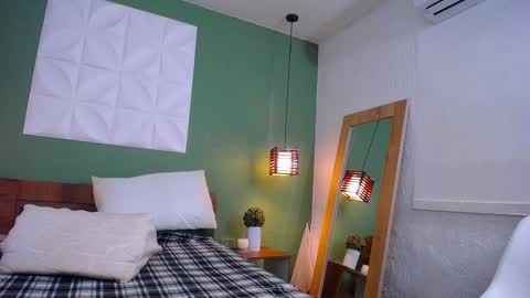 Valen online show from January 4, 4:54 pm