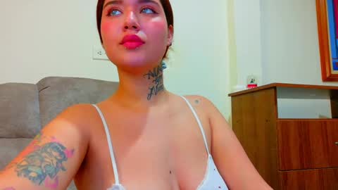 Valen online show from November 3, 3:30 am