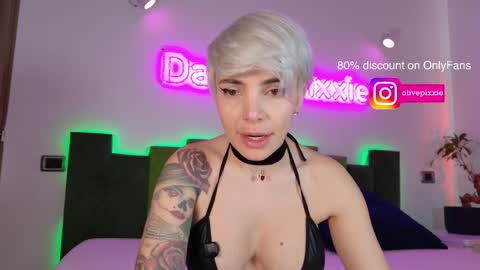 Snapshot of daddyspixxie chatting on April 6, 1:23 pm daddyspixxie online show from April 6, 1:23 pm