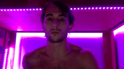 daddyytwink online show from July 4, 4:29 am
