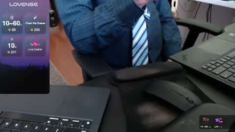Snapshot of dadssecret69 chatting on June 24, 3:55 pm DadsSecret online show from June 24, 3:55 pm
