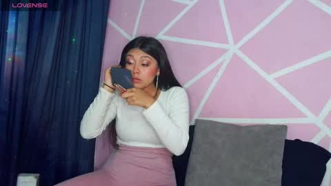 dafna lorens  online show from May 8, 2:28 am