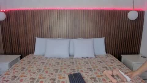 Snapshot of dafne_evaans chatting on May 24, 11:48 am dafne_evaans online show from May 24, 11:48 am
