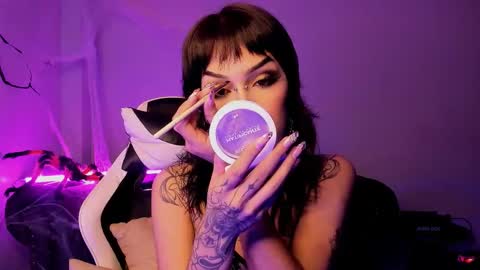 Snapshot of dafne_goth chatting on October 15, 5:24 pm Dafne online show from October 15, 5:24 pm