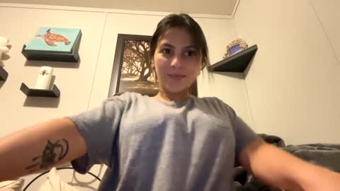 Snapshot of dafnecloutier chatting on January 6, 9:43 pm Dafne 27 Cory-24 online show from January 6, 9:43 pm