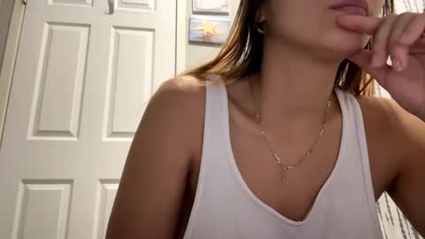 Snapshot of dafnecloutier chatting on February 24, 1:10 pm Dafne 27 Cory-24 online show from February 24, 1:10 pm